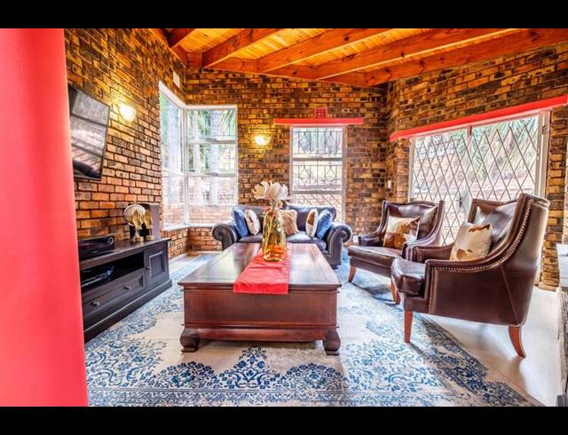 4 BEDROOM HOUSE FOR SALE IN GLENVISTA